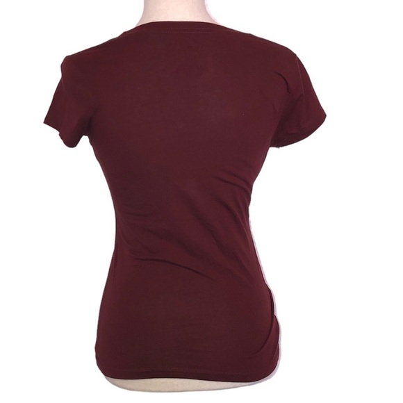 WOUND UP Tee Shirt Women’s Size Small (3-5) Burgundy Short Sleeve Crewneck - Picture 5 of 6